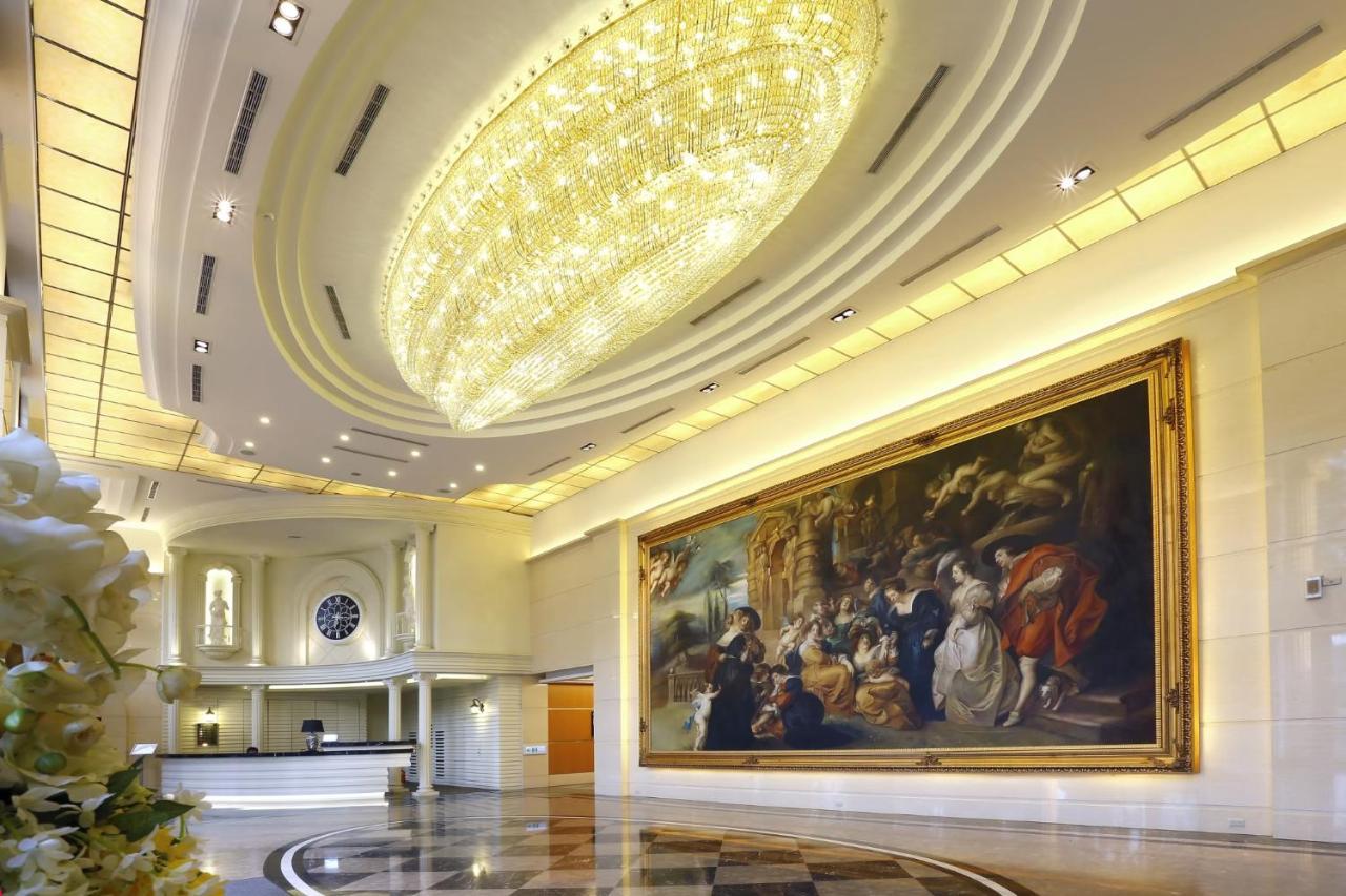 Golden Tulip - Aesthetics Hotel Zhunan Exterior photo