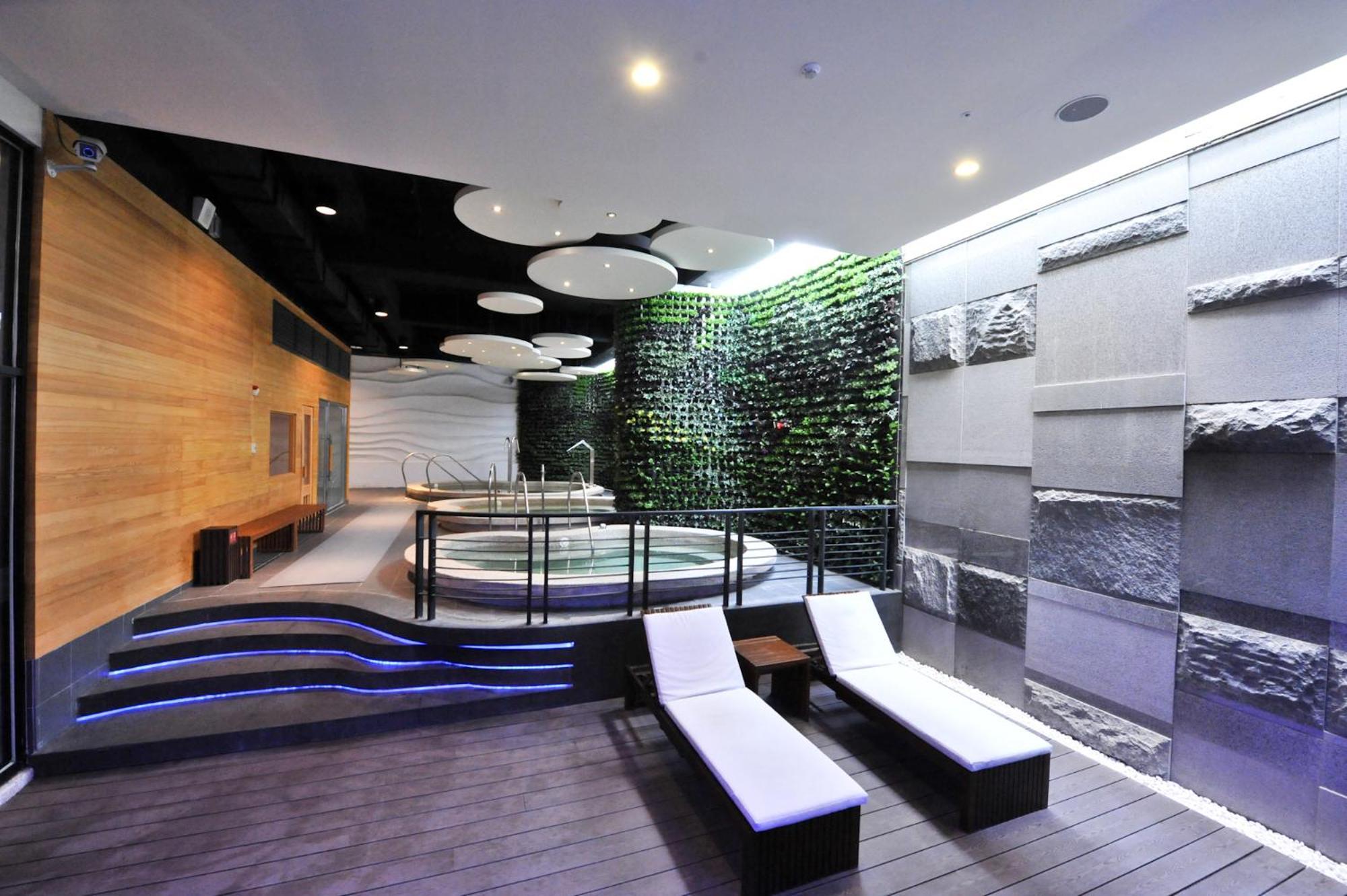 Golden Tulip - Aesthetics Hotel Zhunan Exterior photo