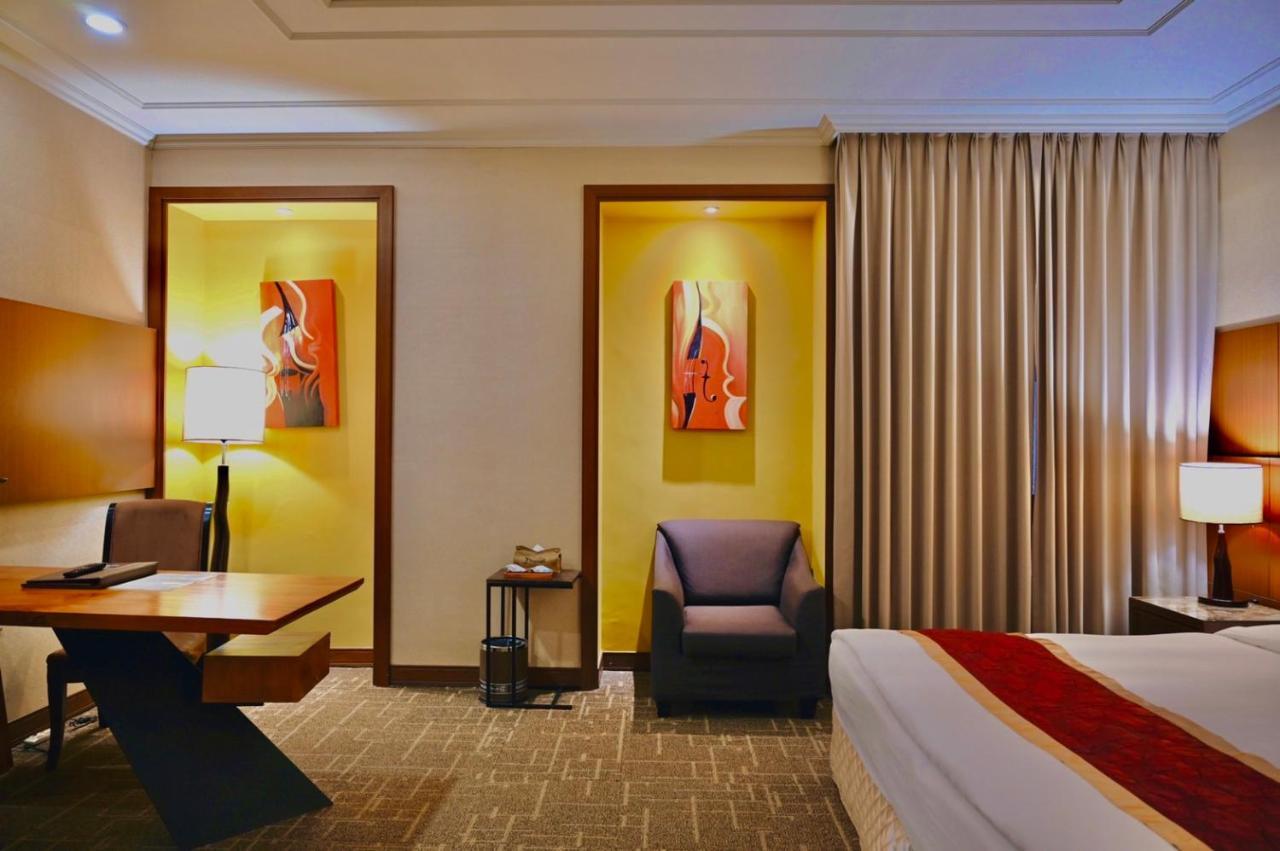 Golden Tulip - Aesthetics Hotel Zhunan Exterior photo